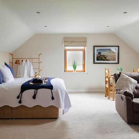 The Cosy Inn - Luxury Private Hot-Tub Dungiven Exterior photo